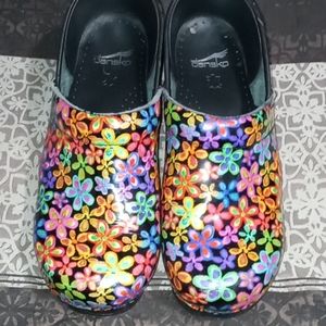 Dansko nursing clogs